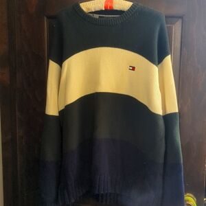 Tommy Hilfiger heavy cotton sweater sizeL